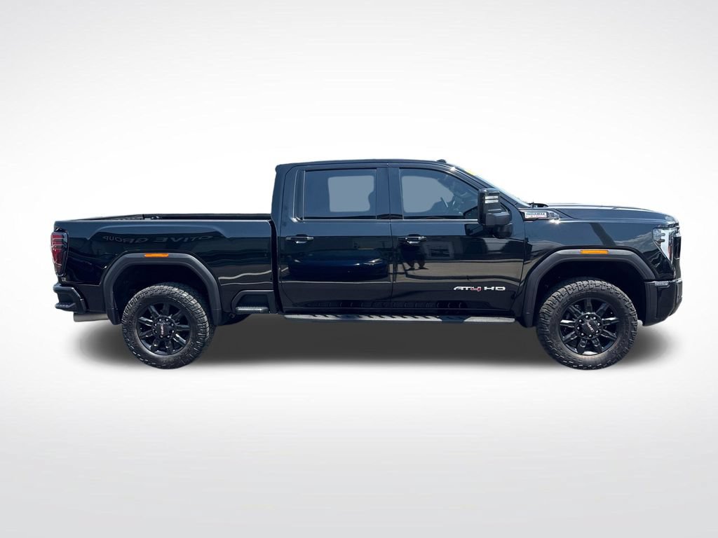 Used 2025 GMC Sierra 2500 AT4 w/ AT4 Premium Plus Package AWD/4WD image 6