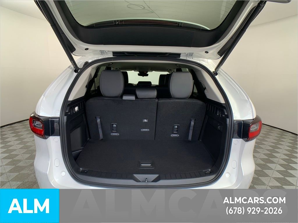 Used 2025 MAZDA CX-90 3.3 Turbo w/ Select Package image 8