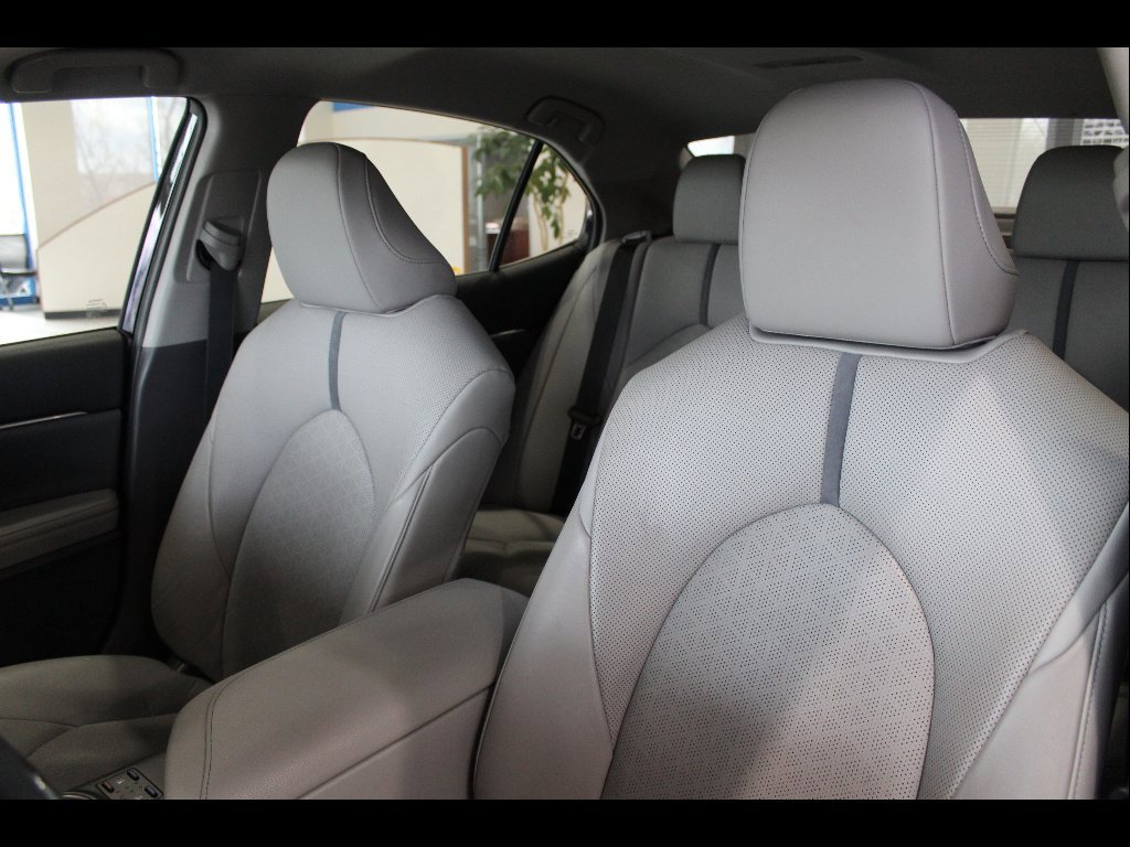 Used 2021 Toyota Camry XSE w/ Navigation Upgrade Package FWD image 14