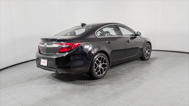 Used 2017 Buick Regal Sport Touring FWD image 6