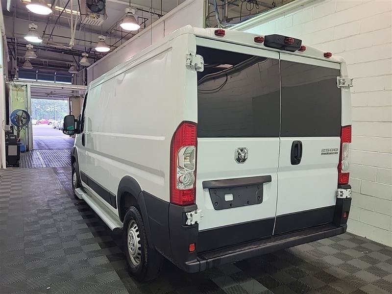 Used 2025 RAM ProMaster 2500 w/ U-Haul Equipment Group FWD image 9