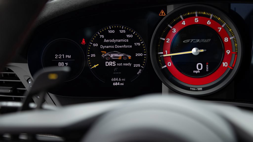 Certified 2025 Porsche 911 GT3 RS RWD image 40