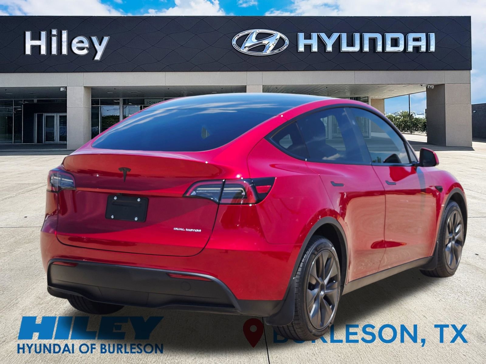 Used 2025 Tesla Model Y Long Range AWD/4WD image 4