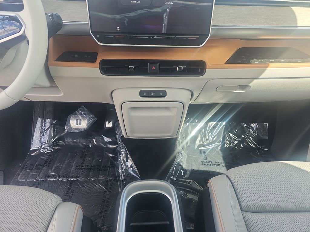 New 2025 Volkswagen ID. Buzz 1st Edition image 11