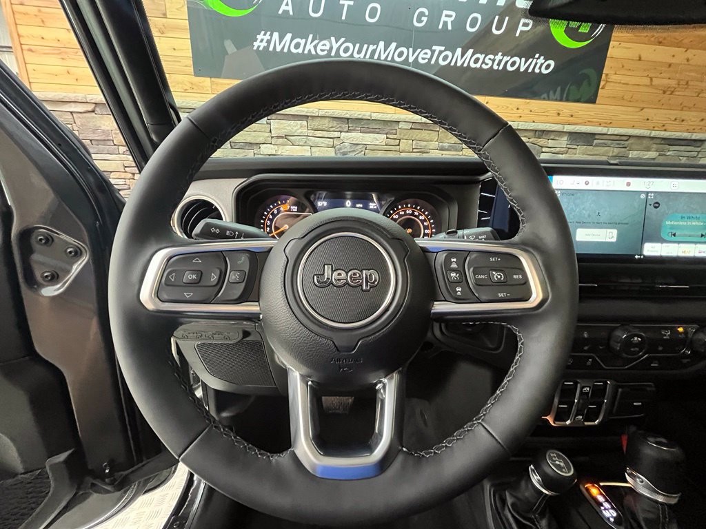 Used 2026 Jeep Wrangler Unlimited Sahara AWD/4WD image 27