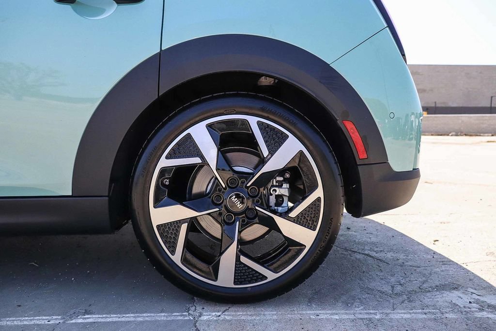 Used 2026 MINI Cooper S FWD image 13