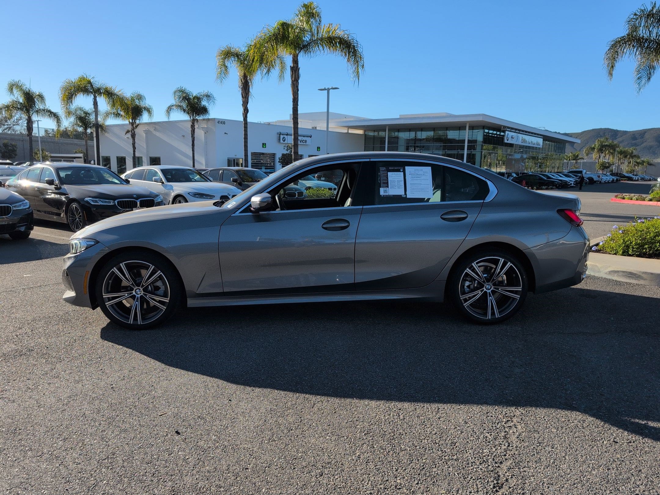 Certified 2024 BMW 330i Sedan w/ Premium Package image 7