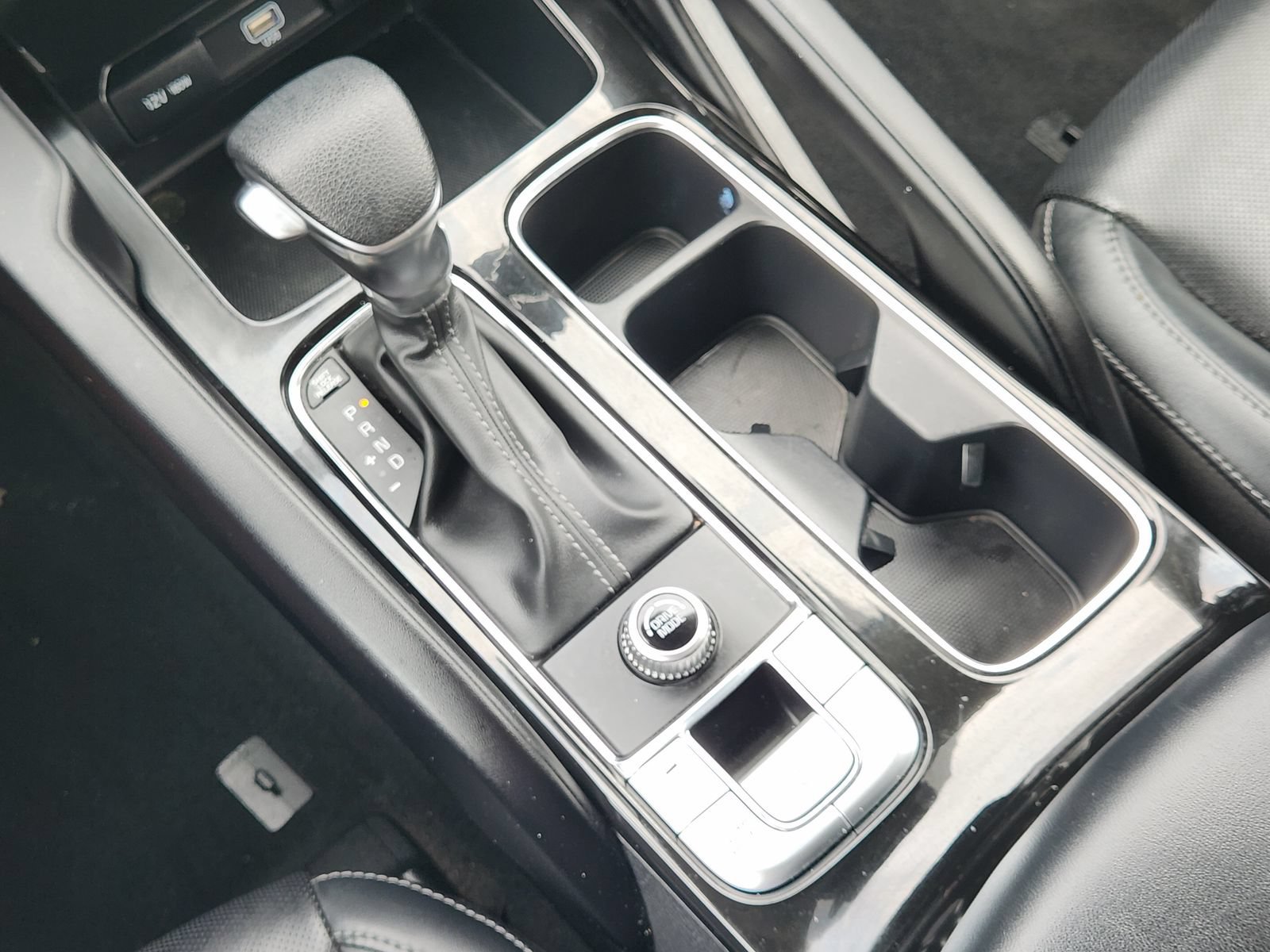 Used 2024 Kia Telluride LX FWD image 21