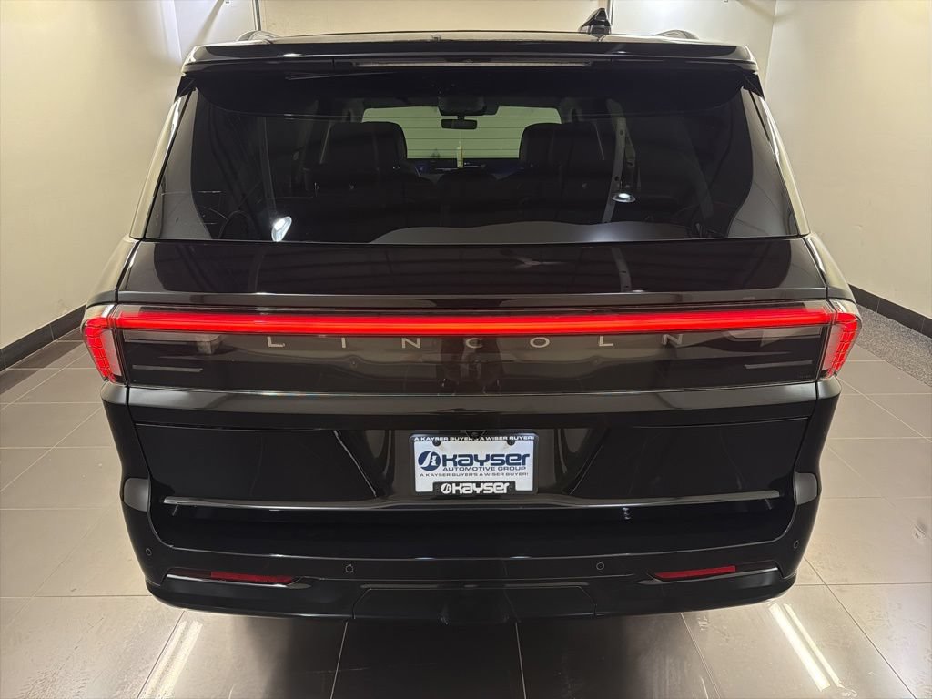 New 2026 Lincoln Navigator Premiere AWD/4WD image 5