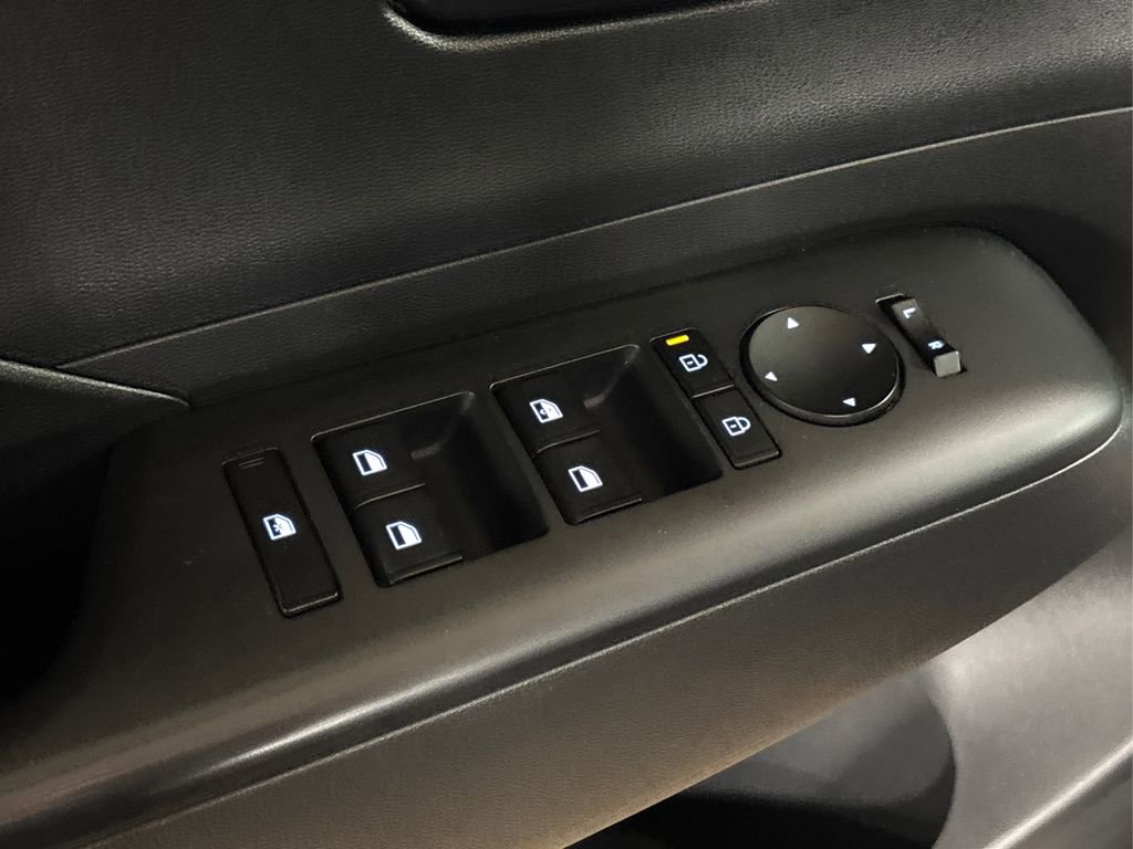 Used 2024 Hyundai Kona SEL image 33