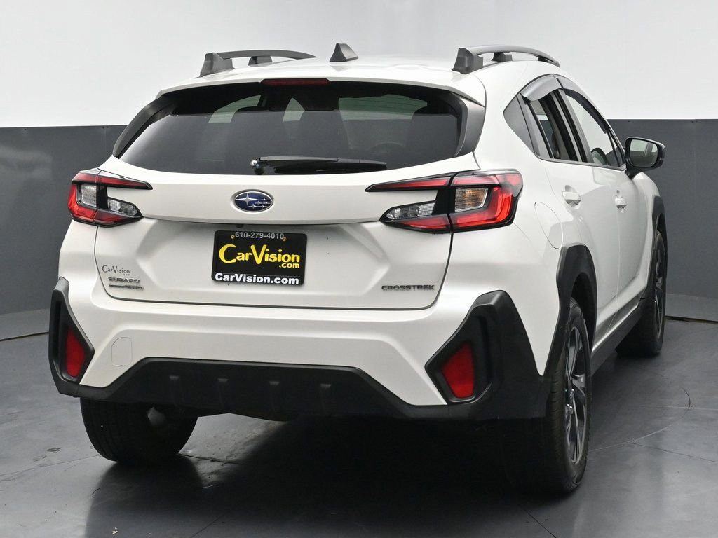 Used 2024 Subaru Crosstrek 2.0i Premium image 4