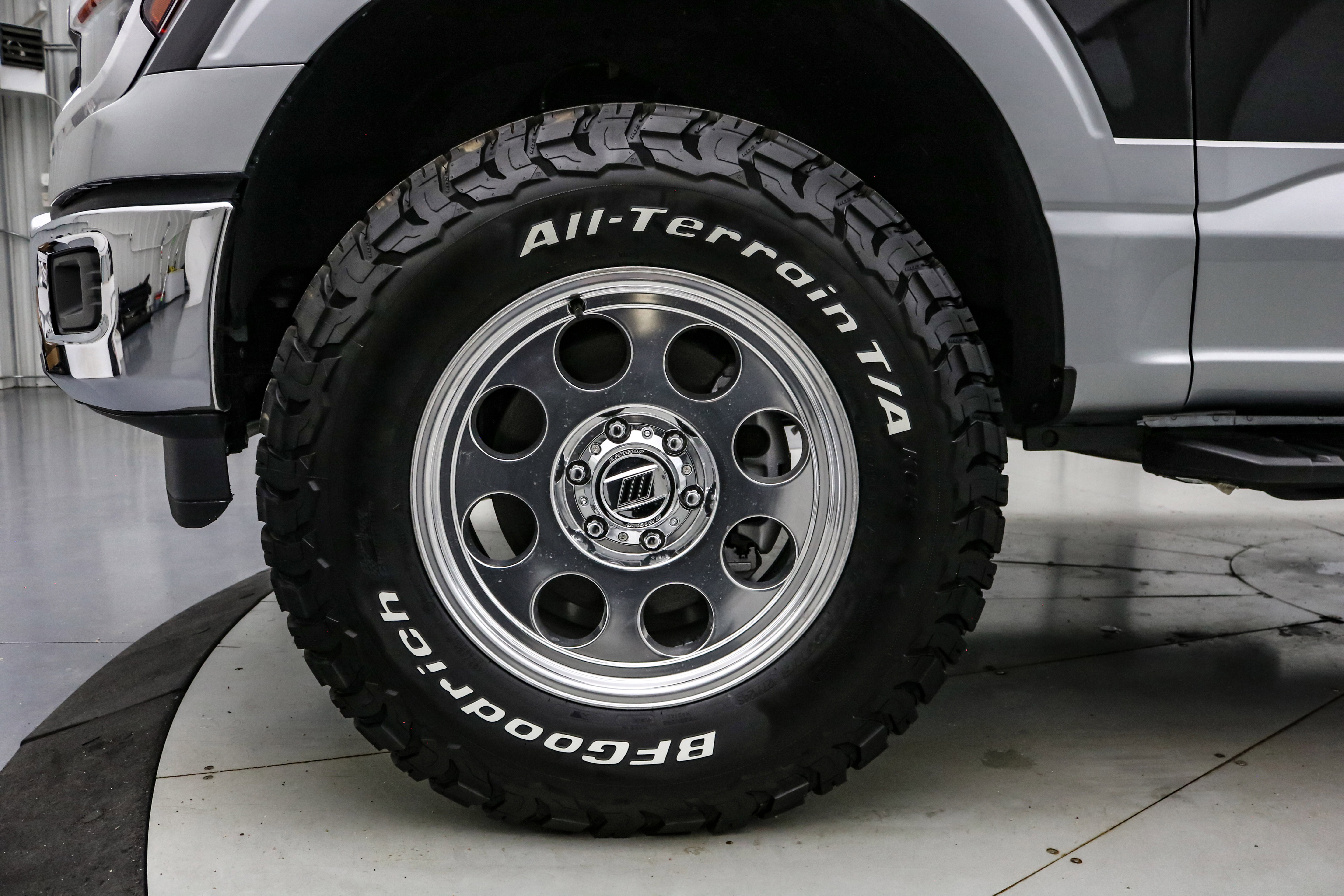 New 2025 Ford F150 XL w/ Equipment Group 103A High image 12