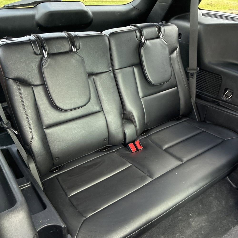 Used 2020 Ford Explorer Limited image 16