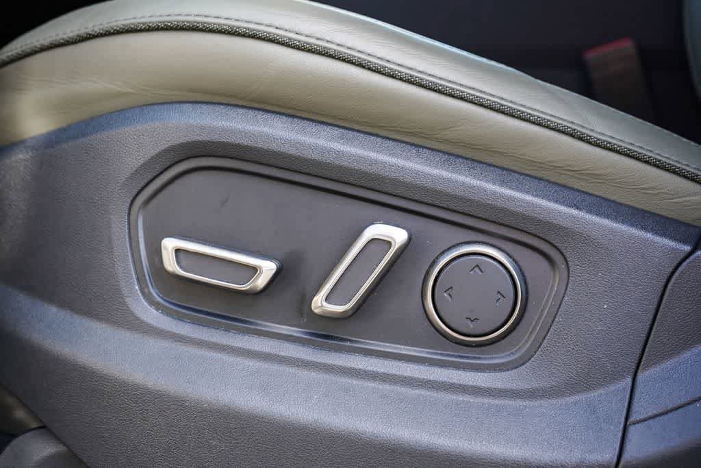 Used 2023 Rivian R1S Adventure AWD/4WD image 19