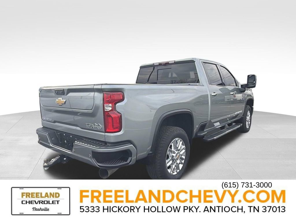 Used 2024 Chevrolet Silverado 2500 High Country w/ High Country Premium Package image 2