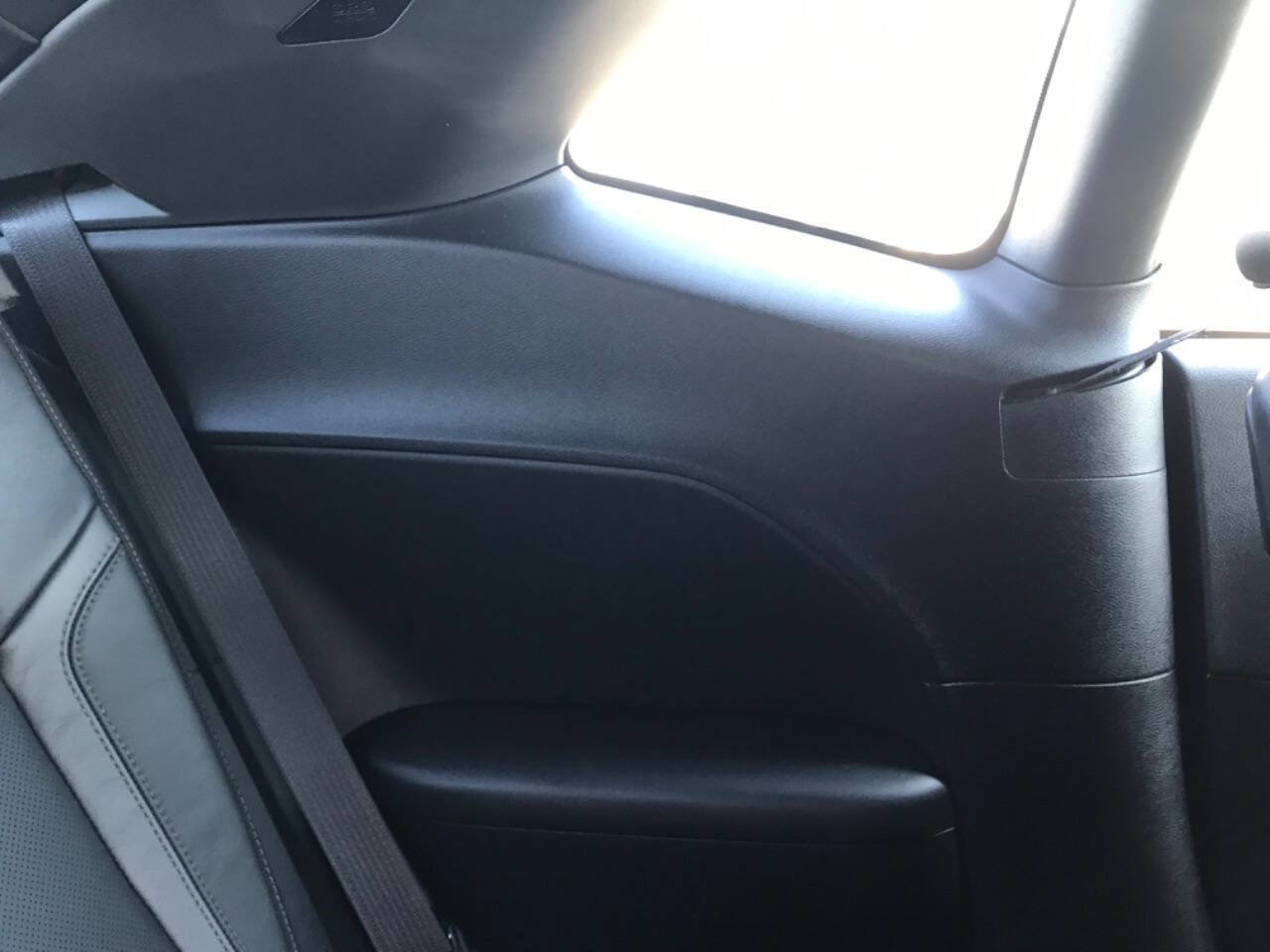 Used 2015 Dodge Challenger SXT Plus w/ Driver Convenience Group image 34