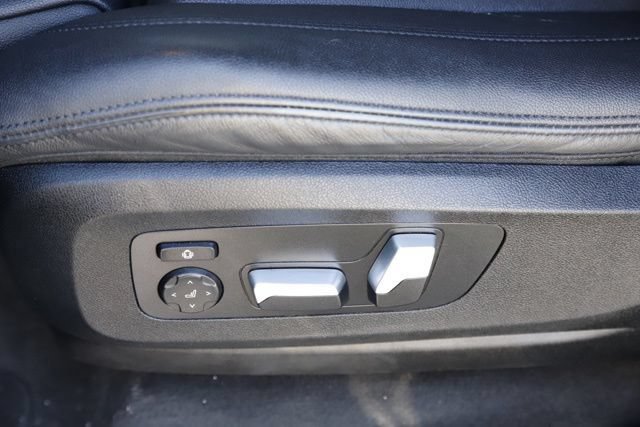 Used 2021 BMW X5 xDrive40i w/ Convenience Package AWD/4WD image 16