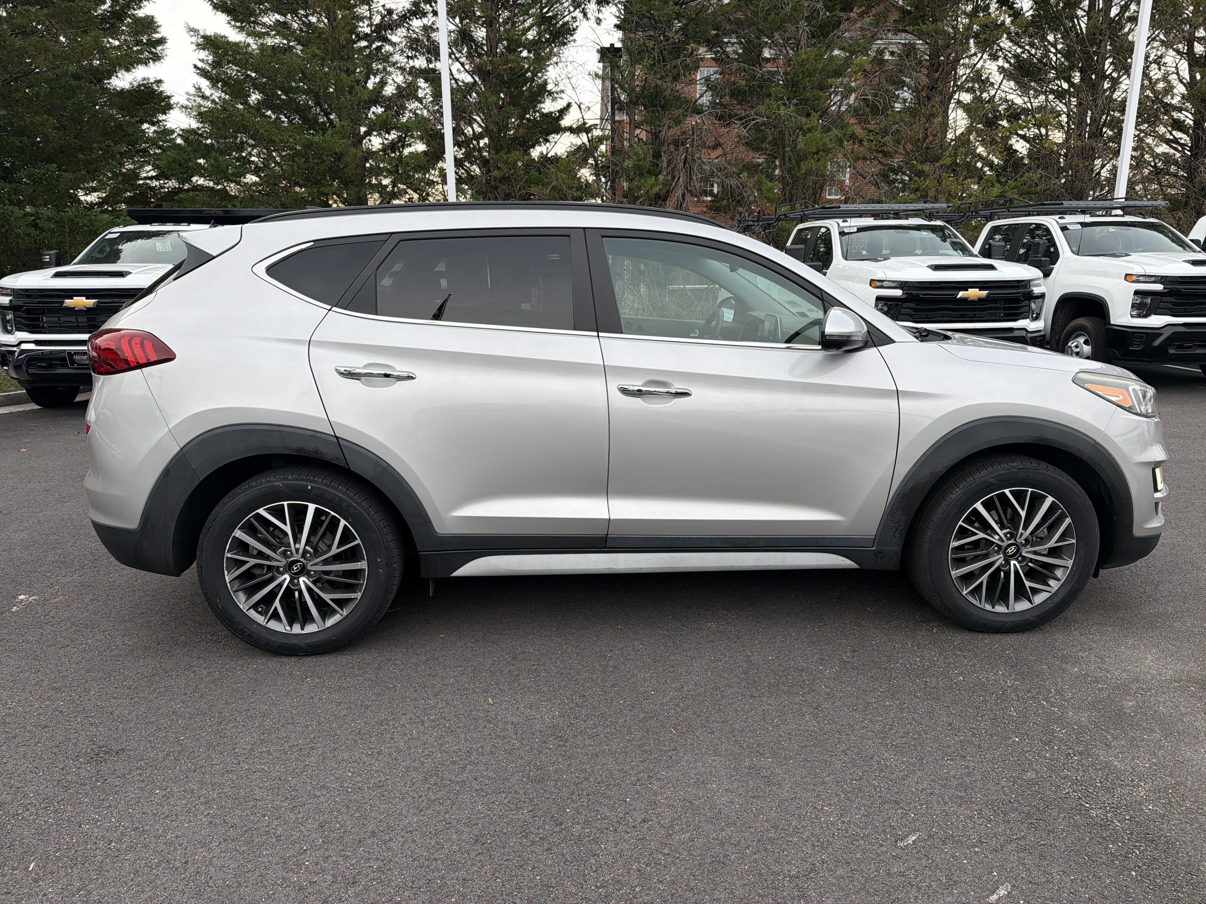 Used 2020 Hyundai Tucson Ultimate w/ Cargo Package AWD/4WD image 11