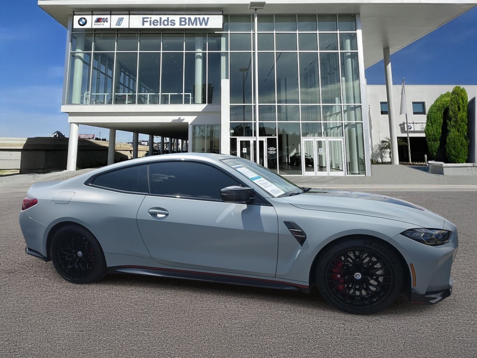 Used 2023 BMW M4 CSL RWD image 1