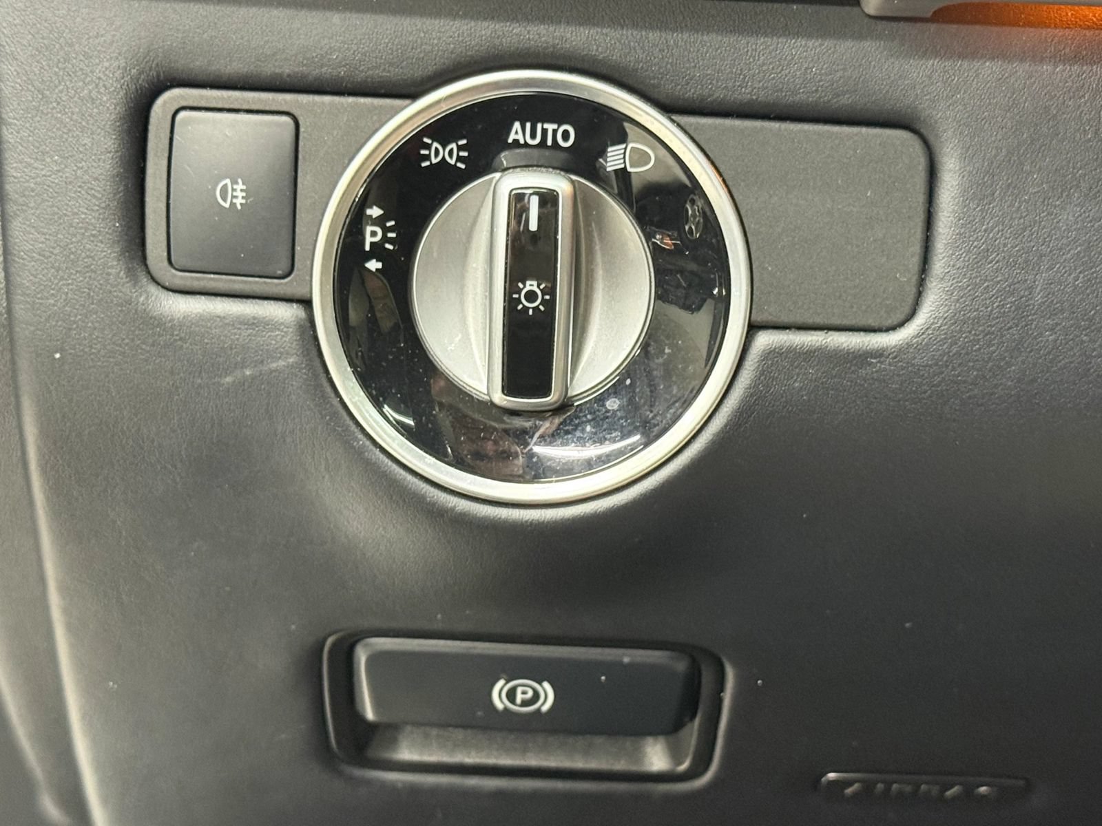 Used 2018 Mercedes-Benz GLS 450 4MATIC image 30
