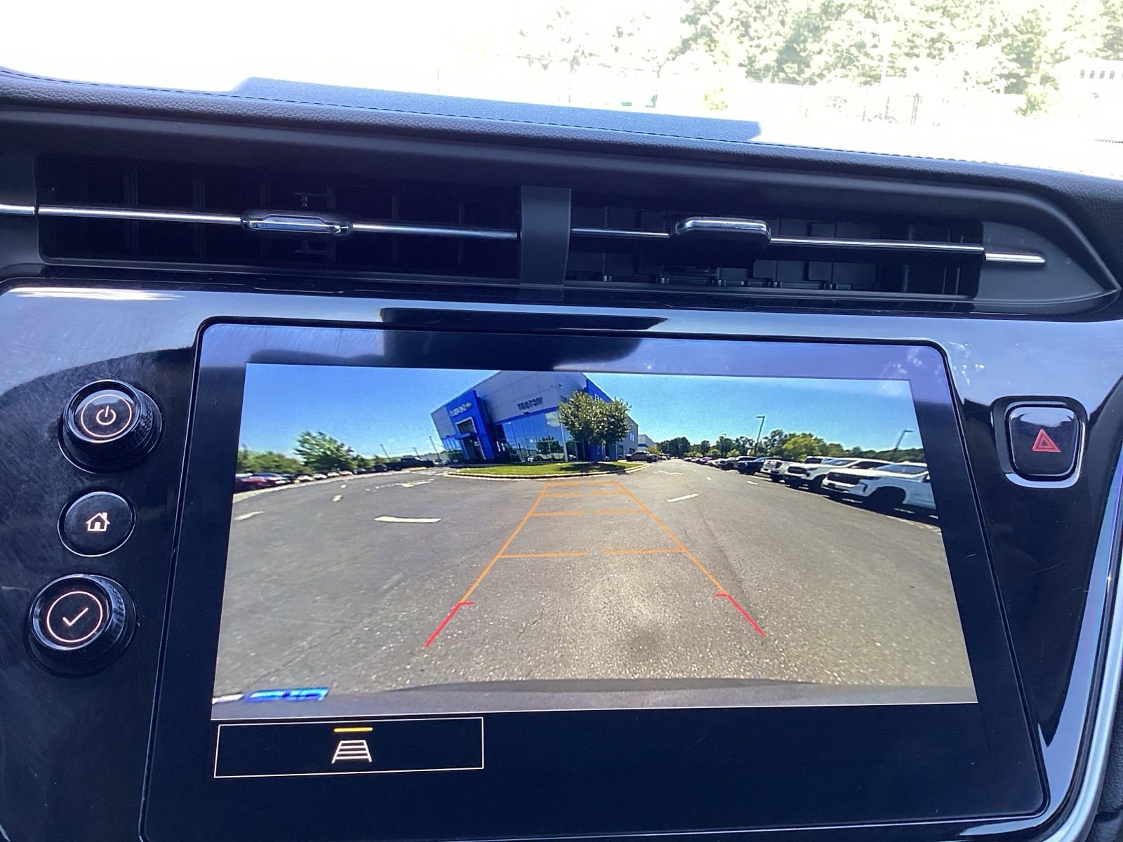 Used 2023 Chevrolet Bolt EUV LT w/ Driver Confidence Package image 17