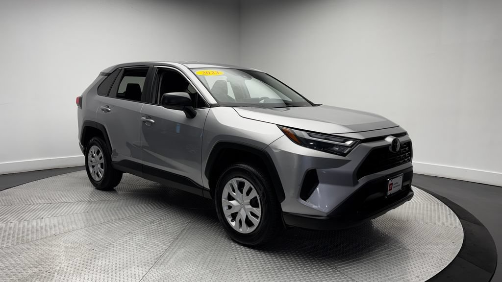 Used 2023 Toyota RAV4 LE FWD image 40