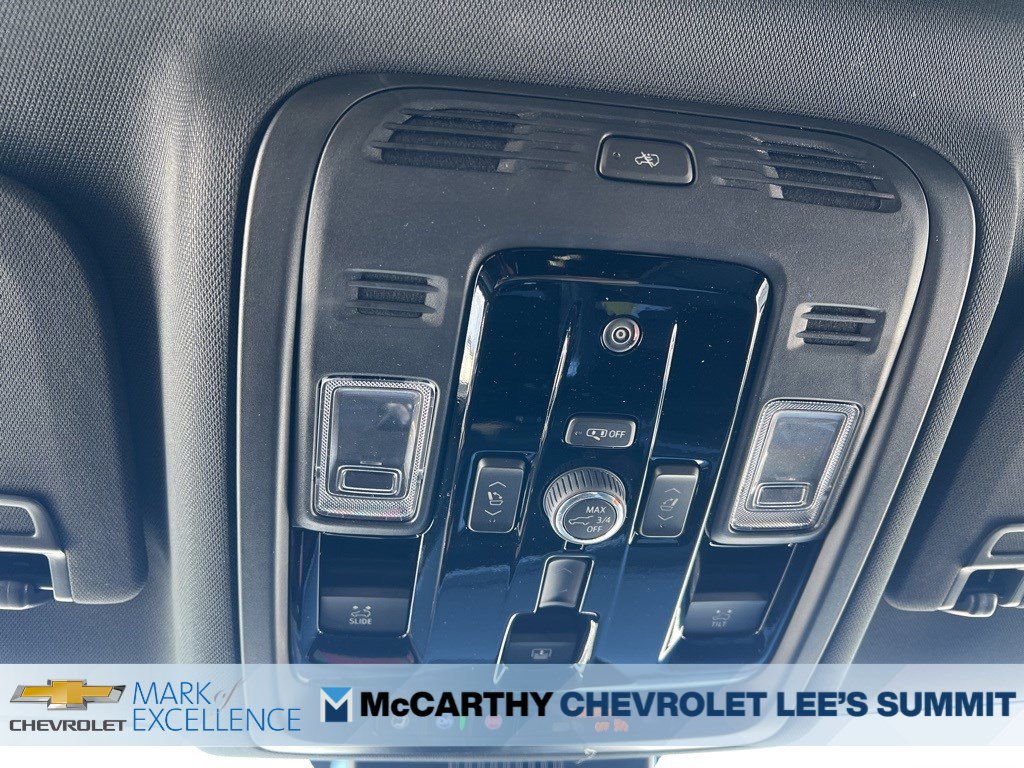 New 2026 Chevrolet Suburban Premier image 42