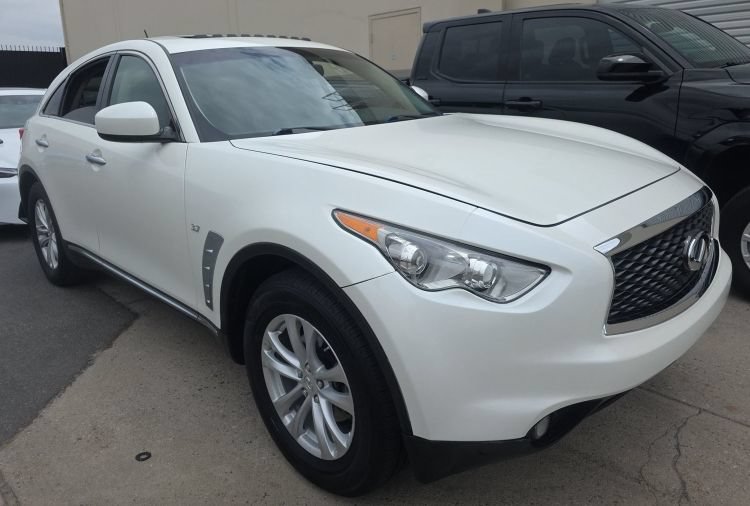 Used 2017 INFINITI QX70 AWD image 4
