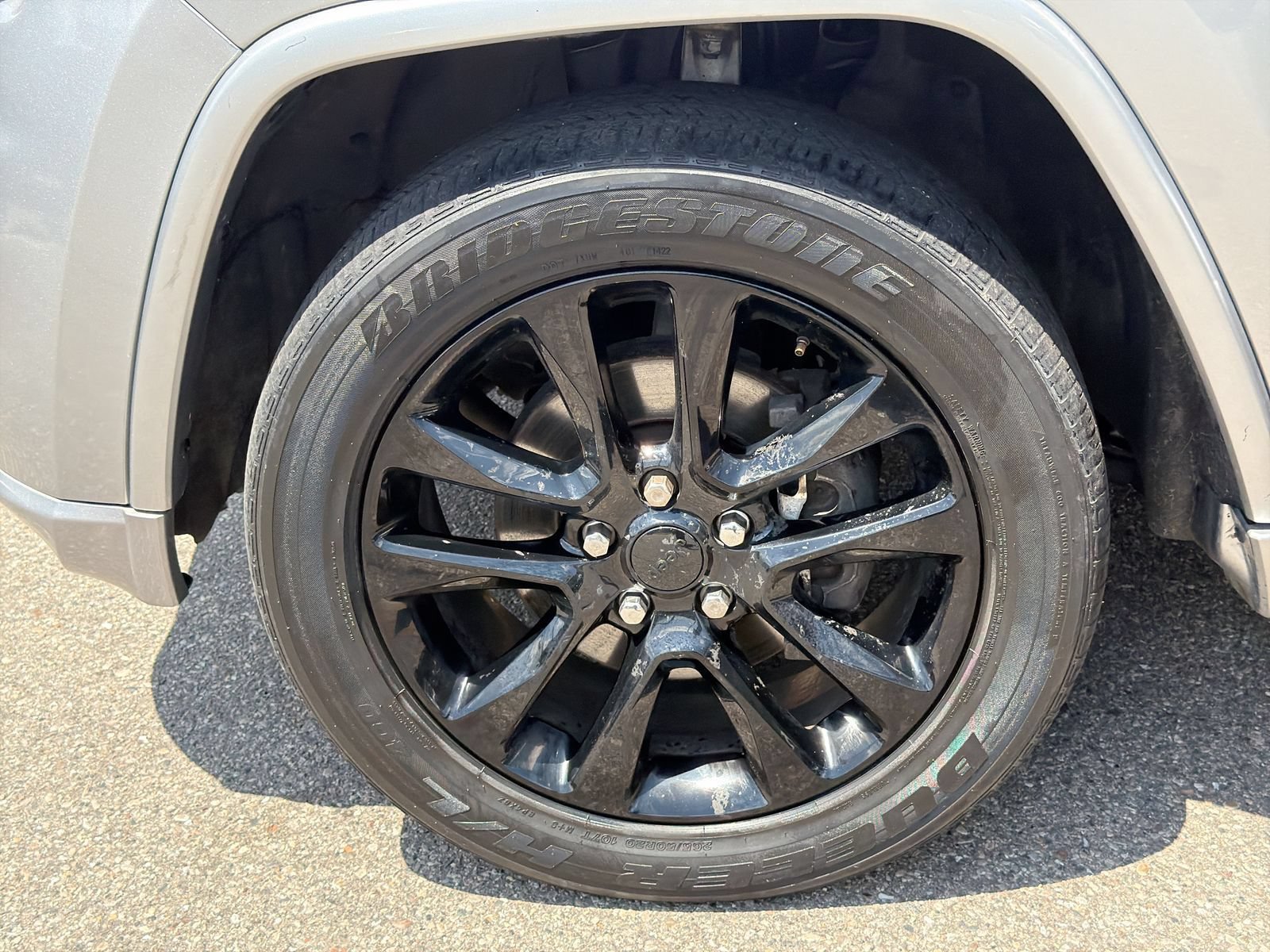 Used 2019 Jeep Grand Cherokee Altitude AWD/4WD image 15