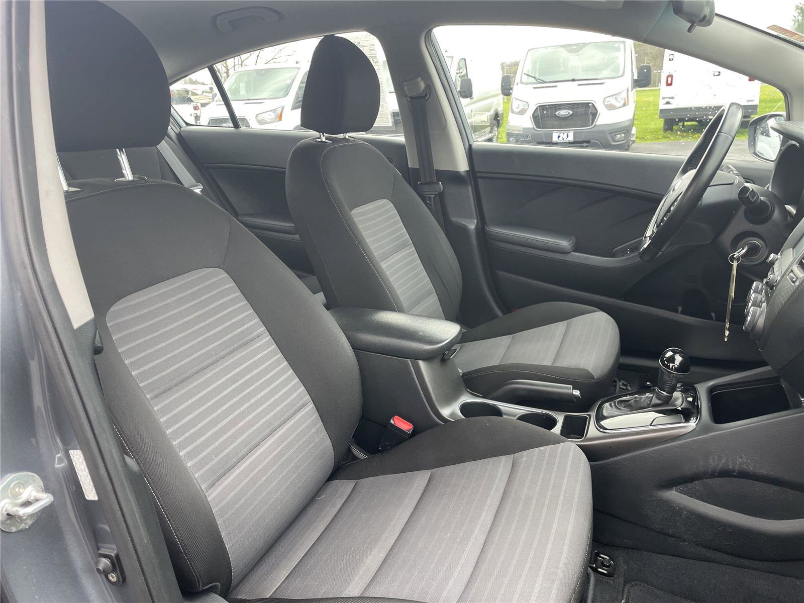 Used 2017 Kia Forte S FWD image 32