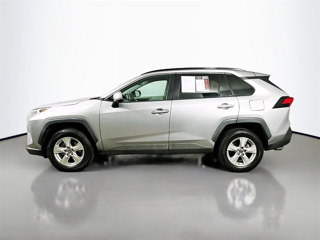 Used 2019 Toyota RAV4 XLE image 5