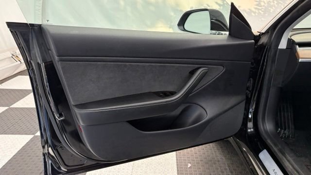 Used 2019 Tesla Model 3 Standard Range Plus RWD image 15