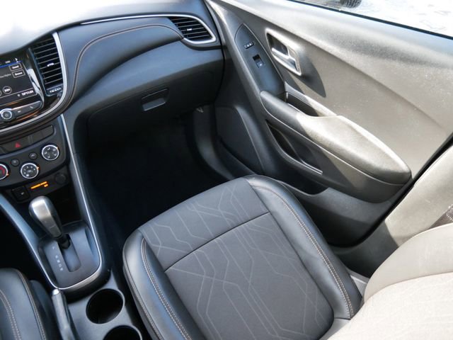 Used 2020 Chevrolet Trax LT w/ Driver Confidence Package image 11