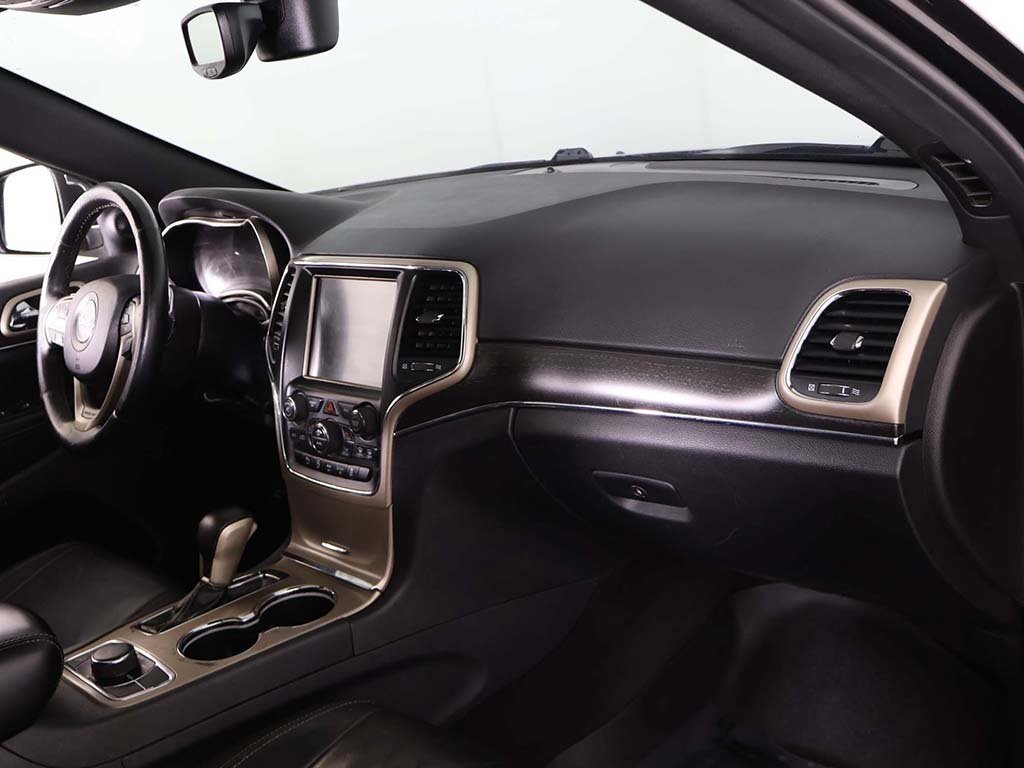 Used 2017 Jeep Grand Cherokee Limited image 30