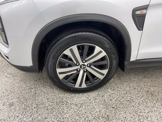New 2027 Mitsubishi Outlander Sport ES AWD/4WD image 6