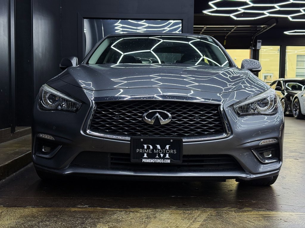 Used 2018 INFINITI Q50 Luxe w/ Essential Package (3.0T Luxe) image 2