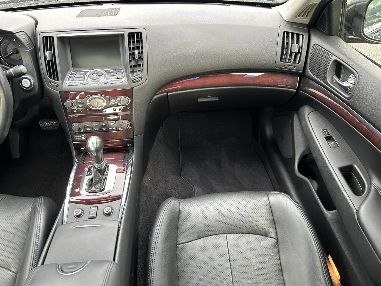 Used 2012 INFINITI G37 x Sedan w/ Premium Pkg image 9