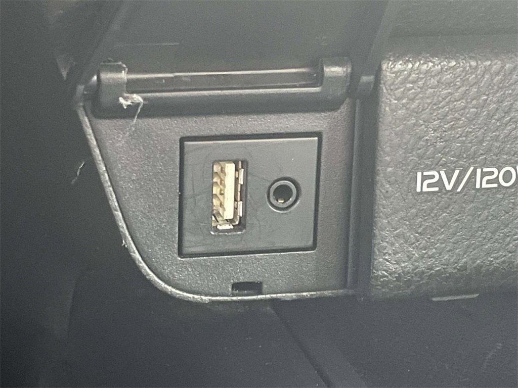 Used 2018 Toyota Camry SE image 27