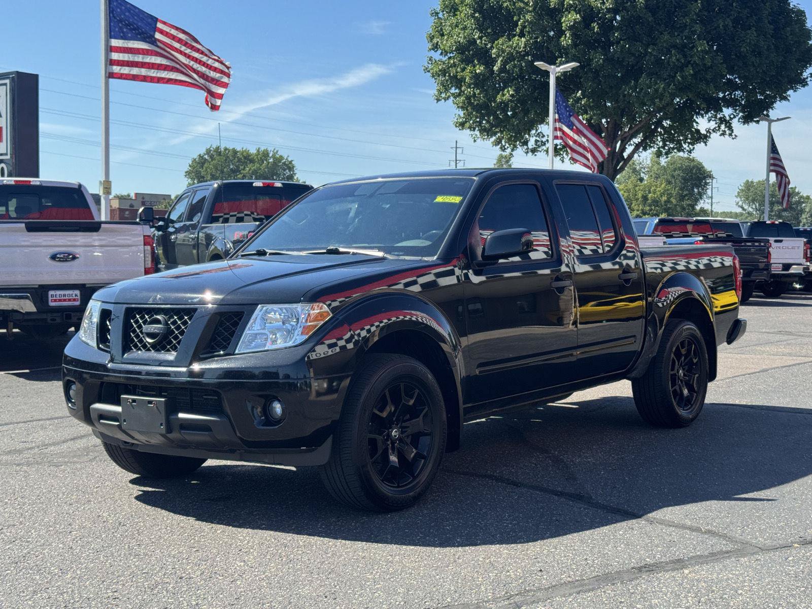 Used 2019 Nissan Frontier SV w/ Value Truck Package AWD/4WD image 3