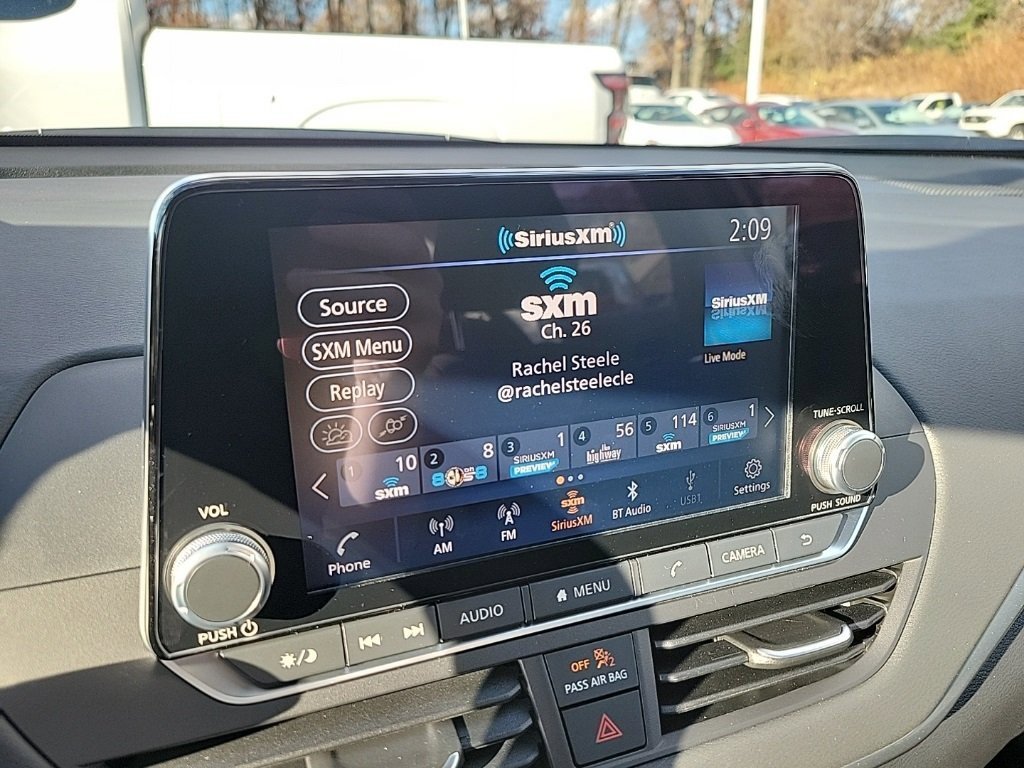 Used 2025 Nissan Altima 2.5 S image 12