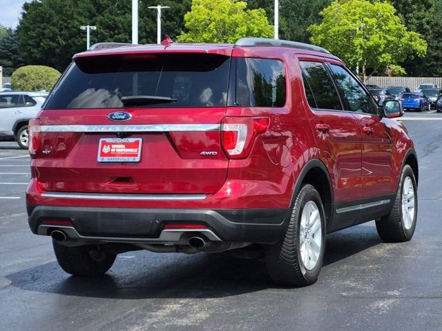 Used 2018 Ford Explorer XLT w/ Equipment Group 202A AWD/4WD image 5