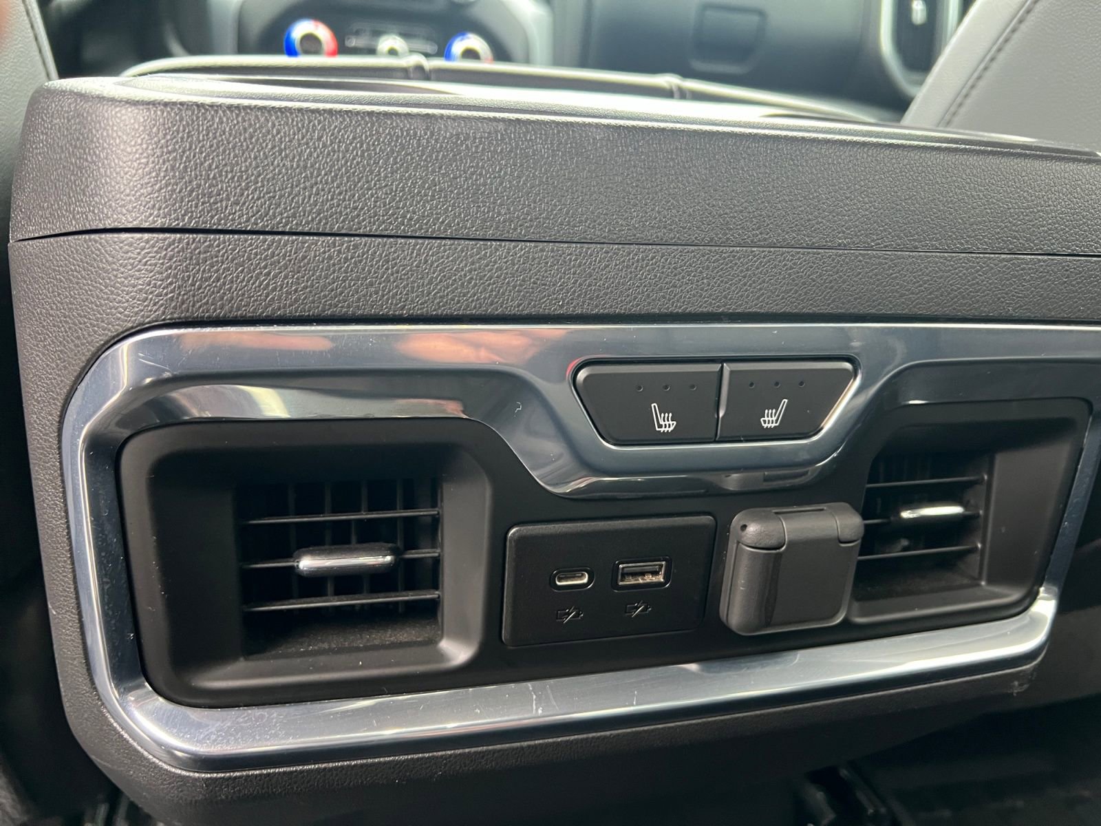 Used 2020 GMC Sierra 1500 SLT image 30