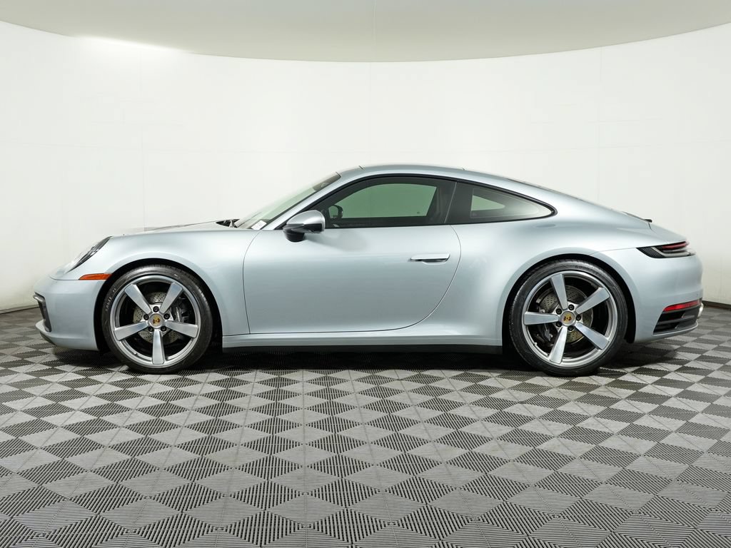 Certified 2022 Porsche 911 Carrera 4 AWD/4WD image 2