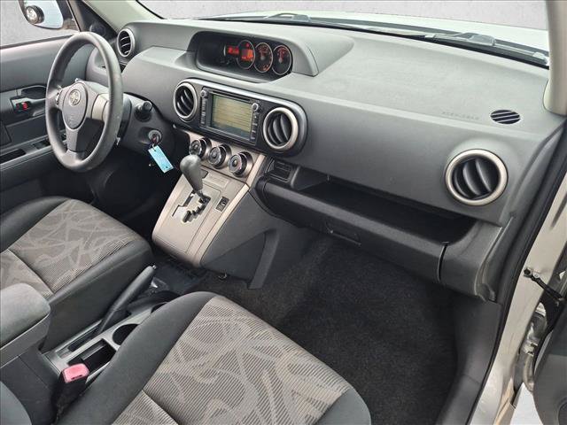 Used 2013 Scion xB FWD image 18