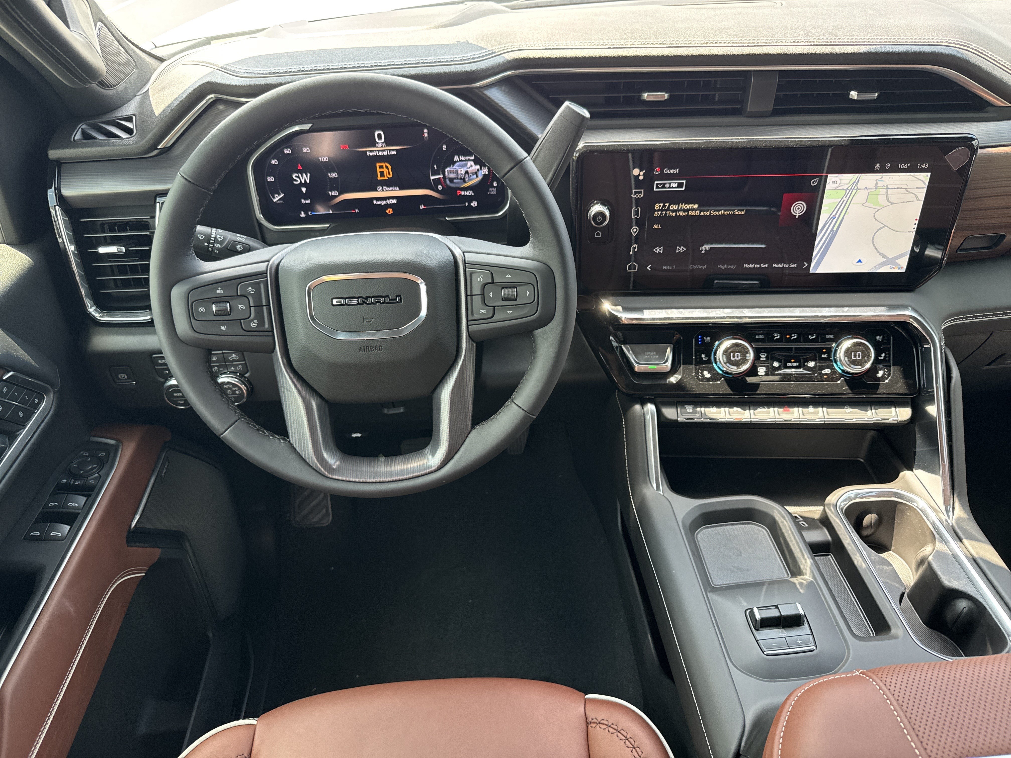 New 2026 GMC Sierra 2500 Denali Ultimate AWD/4WD image 18