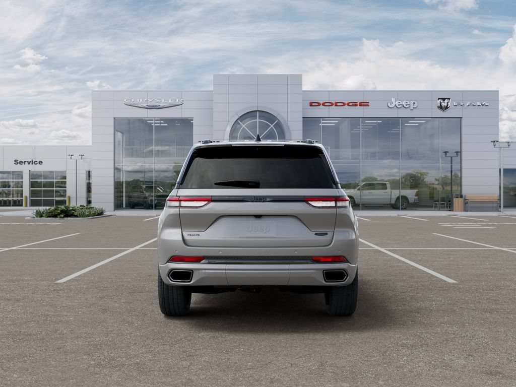 New 2025 Jeep Grand Cherokee Summit w/ Adv Protech Group IV AWD/4WD image 8