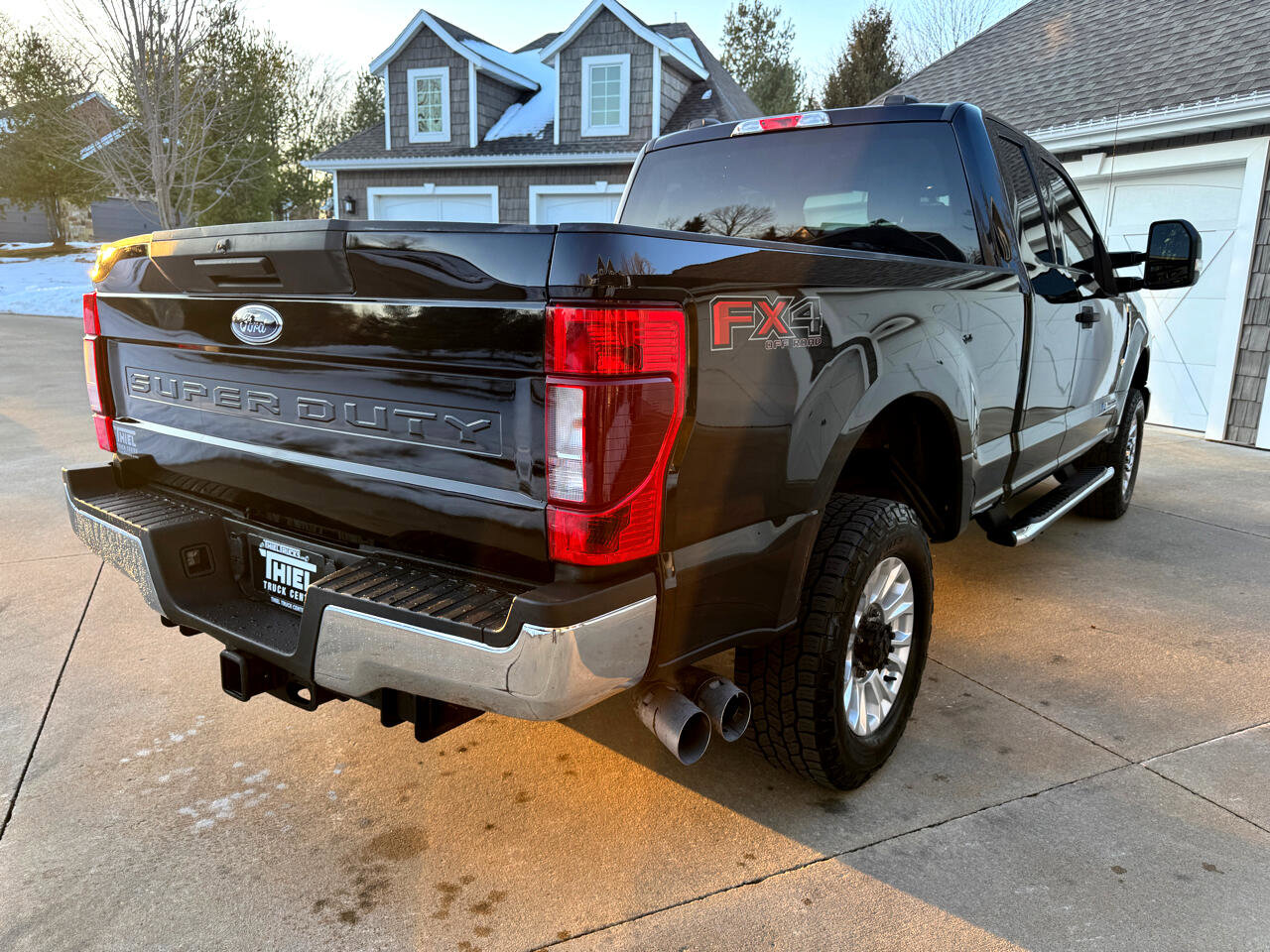 Used 2020 Ford F350 XLT w/ FX4 Off-Road Package image 6