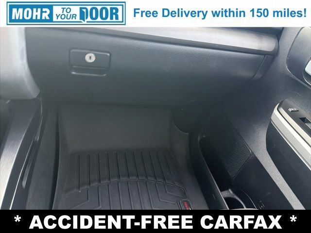 Used 2014 Toyota Tundra SR5 w/ SR5 Upgrade Package image 29