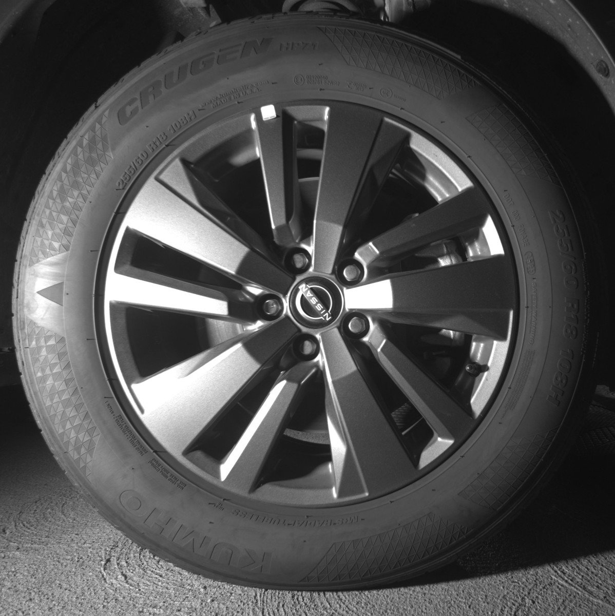 Used 2025 Nissan Pathfinder SV FWD image 13