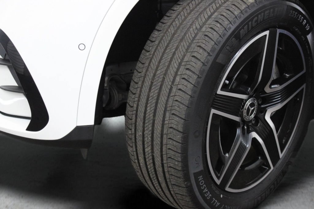 Used 2024 Mercedes-Benz GLC 300 image 42
